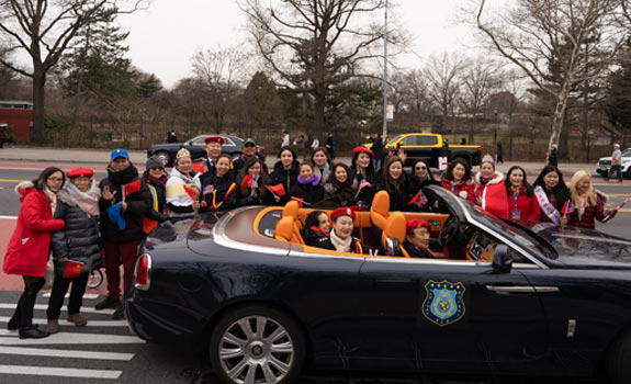 IPVF Corporate sponsors receiving recognition at fundraising gala event